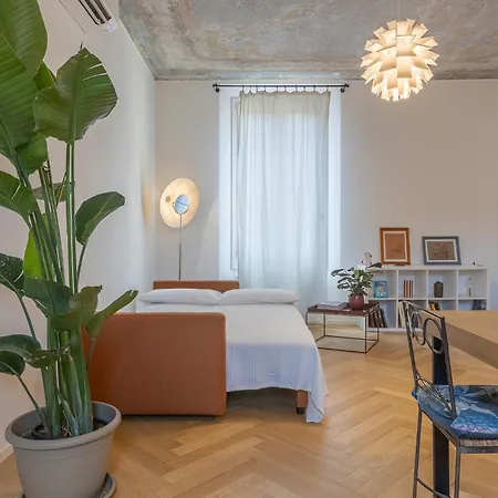 Apartment Guesthost - Cb12 And Modern Bologna