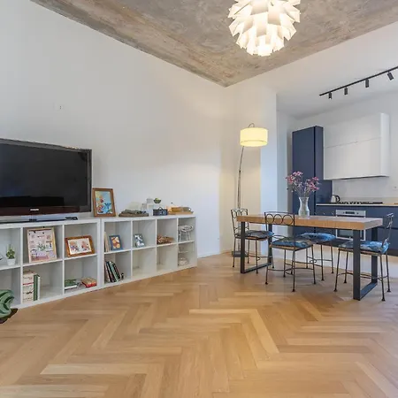 Guesthost - Cb12 And Modern Apartment Bologna