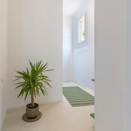Apartment Guesthost - Cb12 And Modern Bologna