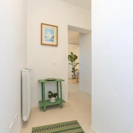 Guesthost - Cb12 And Modern Apartment Bologna