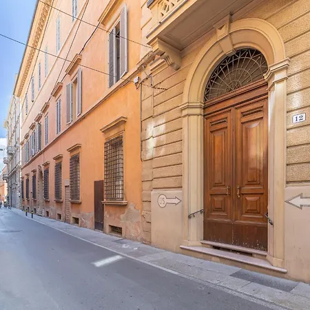 Apartment Guesthost - Cb12 And Modern Bologna